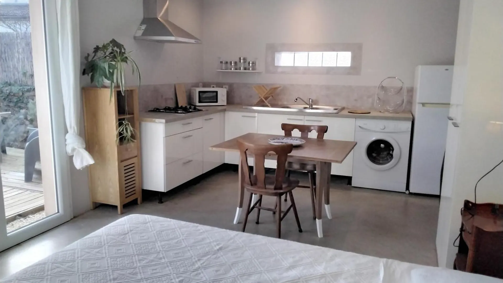Studio Centre Vallon Avec Jardin Et Parking Prive 800M De La Riviere 0*, Vallon-Pont-d'Arc