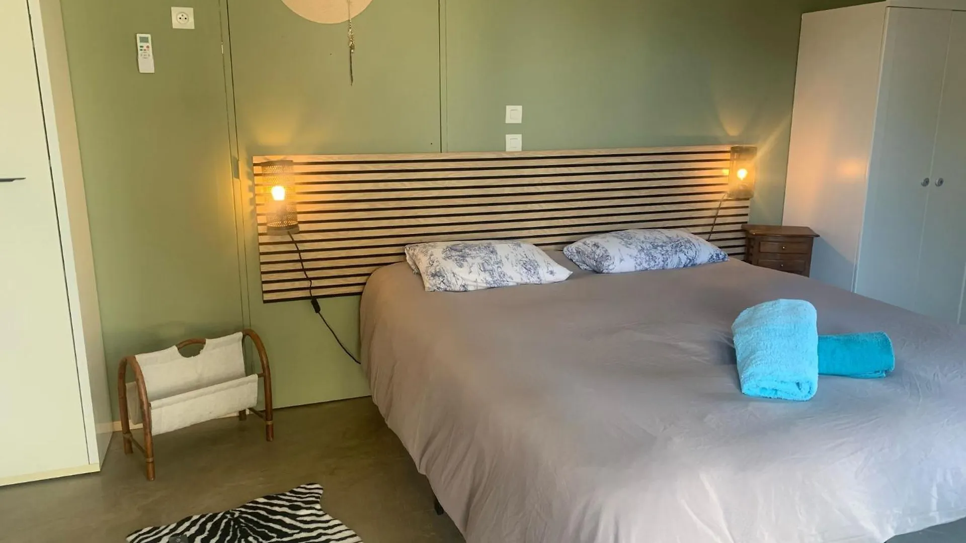 Holiday home Studio Centre Vallon Avec Jardin Et Parking Prive 800M De La Riviere